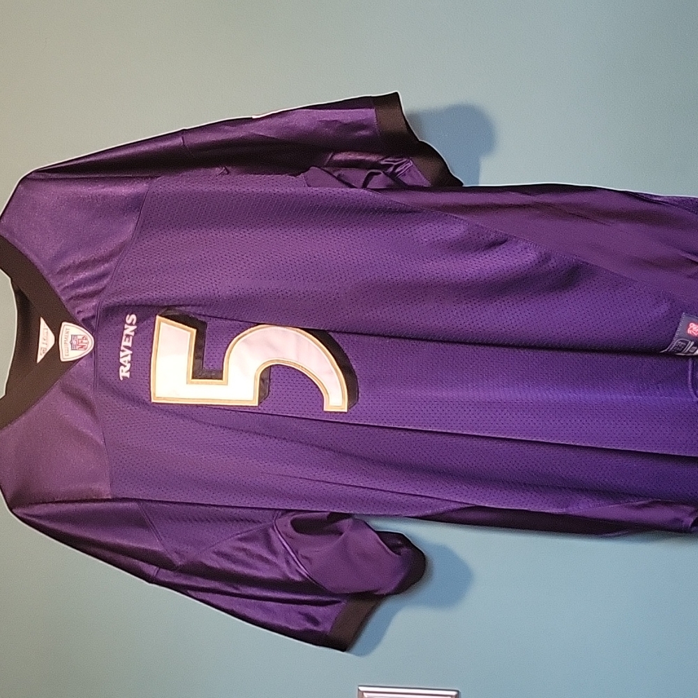 Ravens Flacco size 56